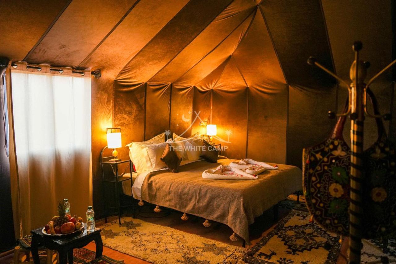The White Camp - Your Merzouga Luxury Desert Camp & Erg Chebbi Dunes Camel Riding Exterior foto