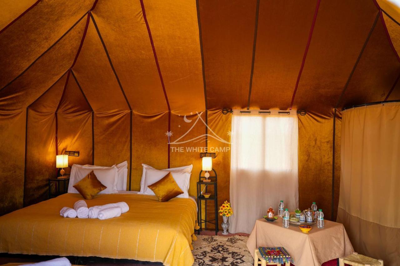 The White Camp - Your Merzouga Luxury Desert Camp & Erg Chebbi Dunes Camel Riding Exterior foto