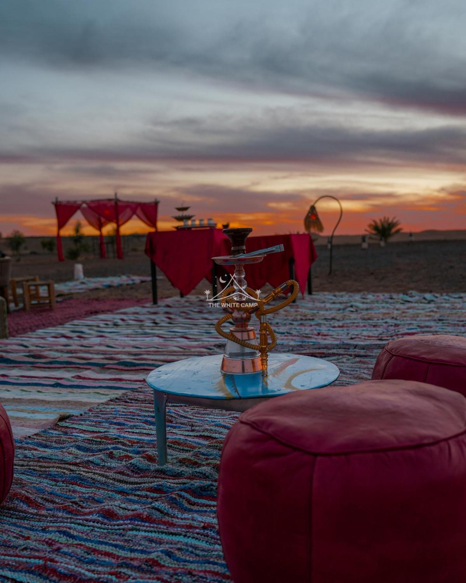 The White Camp - Your Merzouga Luxury Desert Camp & Erg Chebbi Dunes Camel Riding Exterior foto